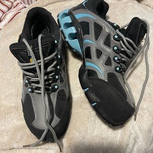 Women’s Nautilus Steel Toe Water Resistant Shoes